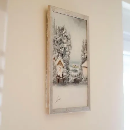 Apartment White *
